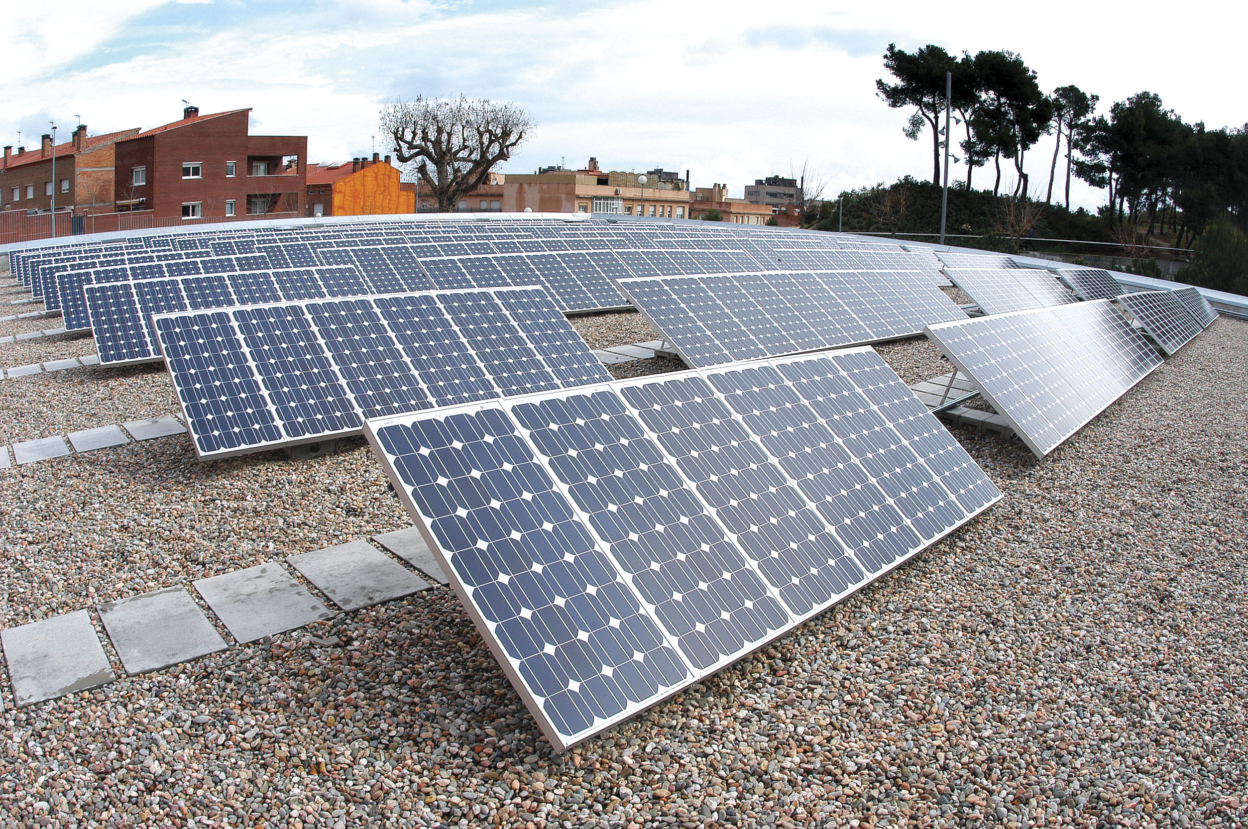 Planta fotovoltaica del diposit de Rocablanca