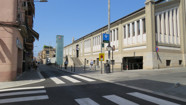 Cantonada dels carrers Deu de Gener i de Sant Joaquim.